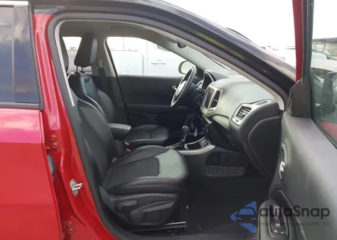 2018 Jeep Compass Latitude Fwd из США, поврежденный, VIN 3C4NJCBB9JT268004